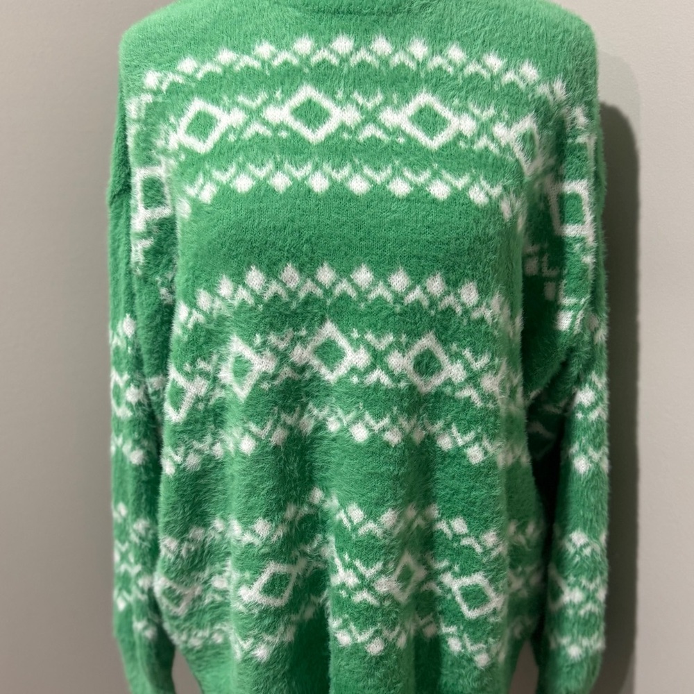 Aerie Green & White Geometric‎ Sweater relaxed fit every day comfort cozy XS